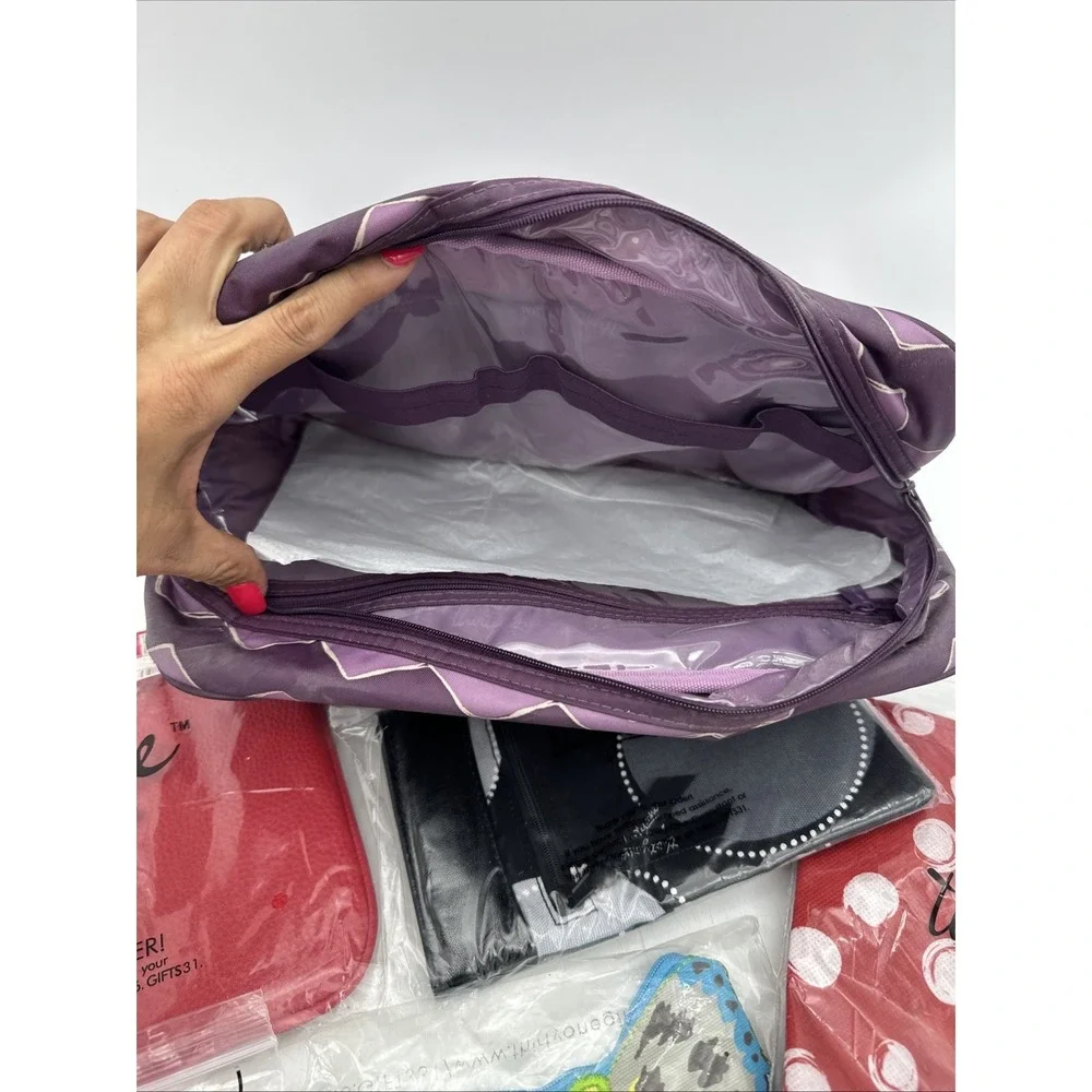 Lot Of 8 - Thirty One Wristlet, Makeup Bag, Crossbody, Coin purse